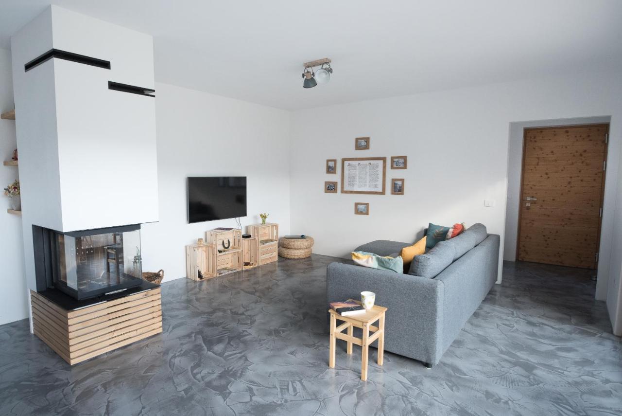 Hisa Sonca Toti Breg Guest House Svecina Exterior photo